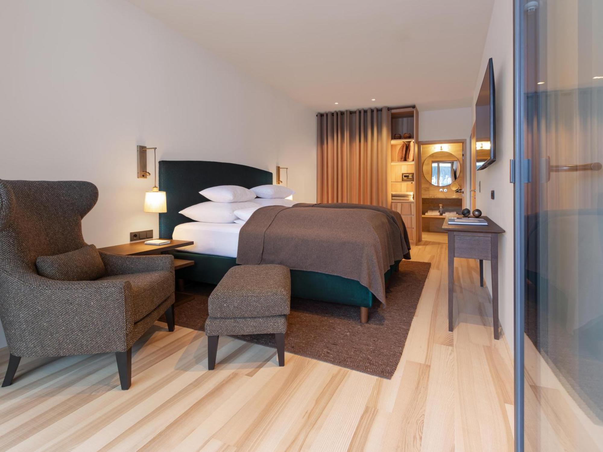 Hotel Schranz - Ski In & Ski Out Lech am Arlberg Exterior photo